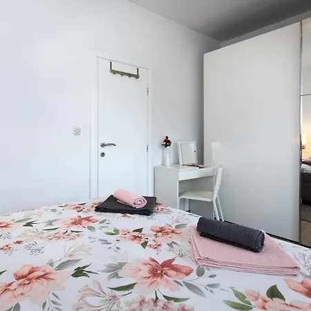 Apartman Oliva Krk Town Exterior photo
