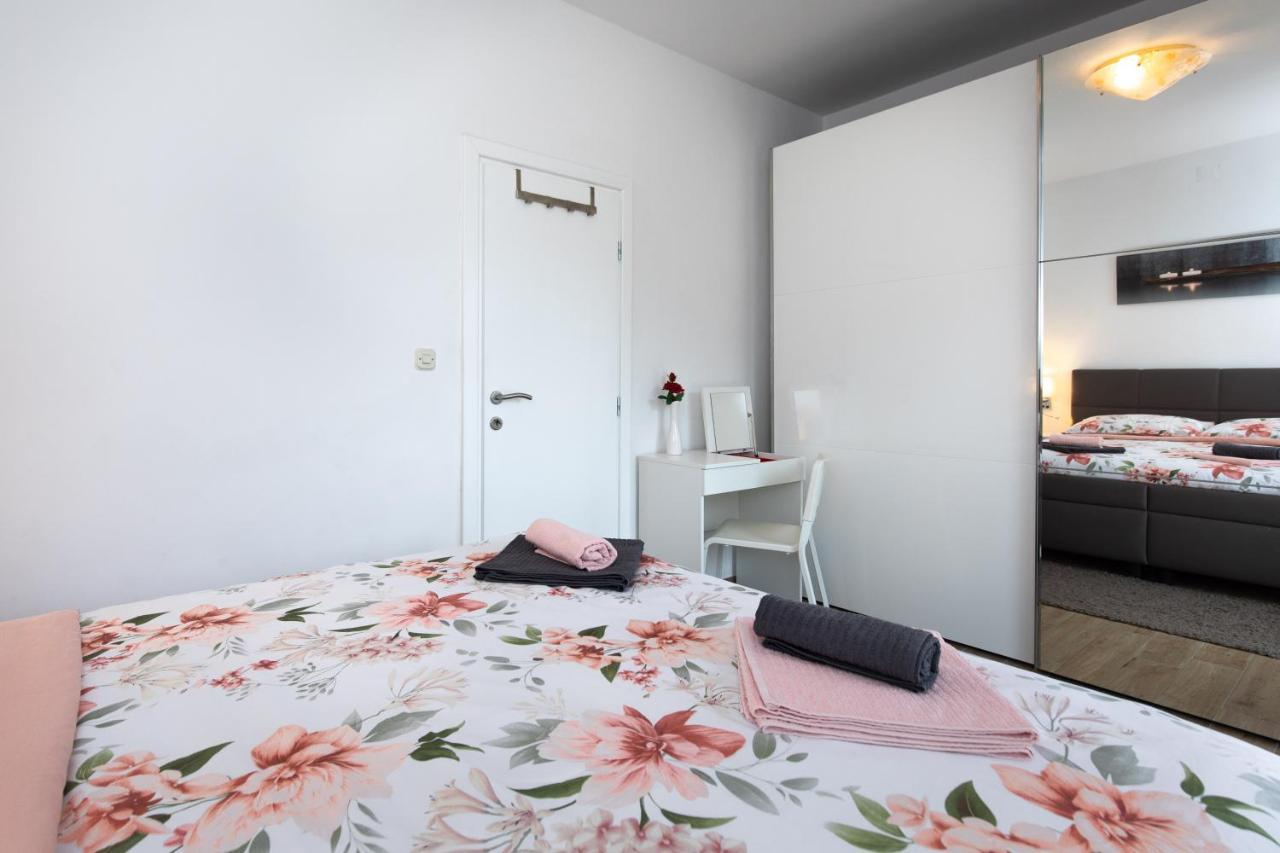 Oliva Apartment *