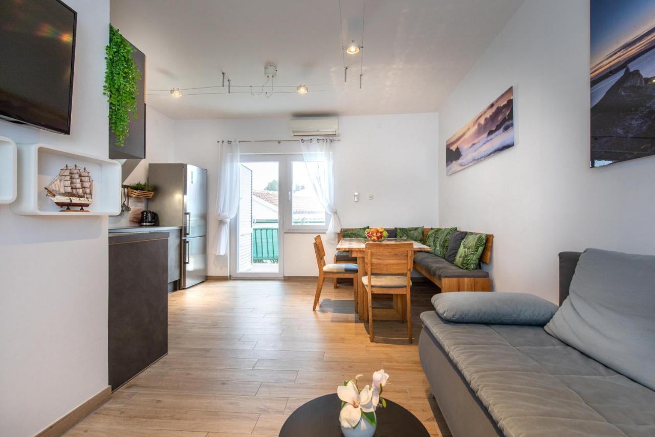 Oliva Apartment